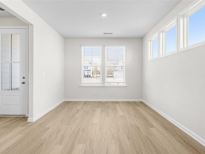 Spacious, unfurnished interior of a new home in Wehunt Meadows, Hoschton (Image 17).