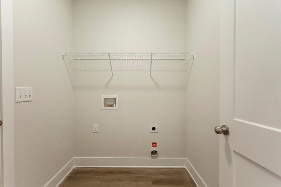 Spacious, unfurnished interior of a new home in , Buford (Image 27).