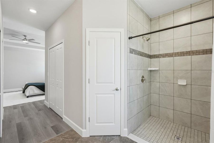 Furnished interior view inside a new home in , Lake Helen (Image 20).