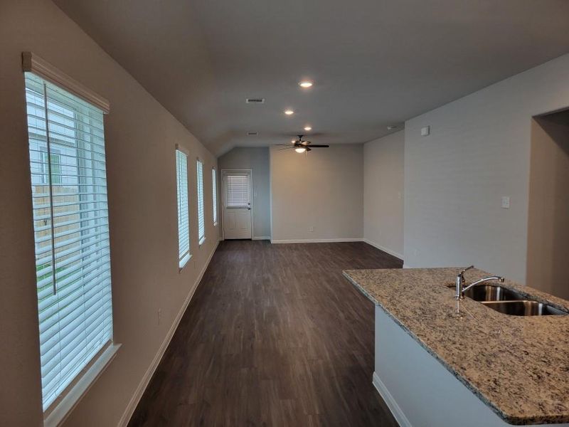 Spacious, unfurnished interior of a new home in River's Edge, Conroe (Image 21). Spacious, unfurnished interior of a new home in River's Edge, Conroe (Image 21).