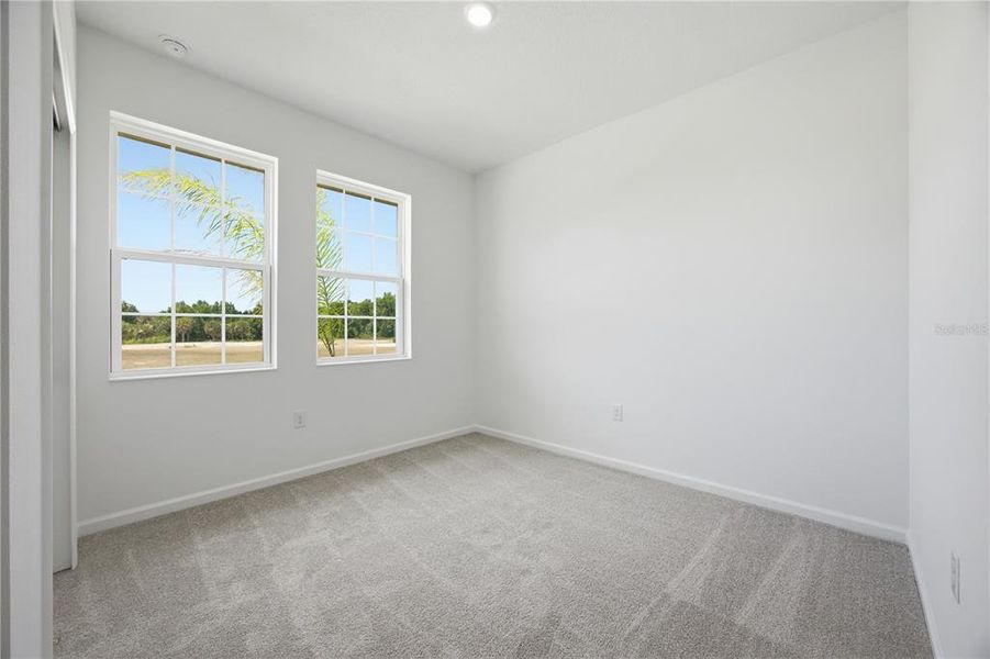Spacious, unfurnished interior of a new home in , Okahumpka (Image 17).