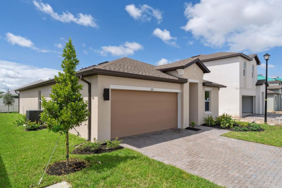 Furnished interior view inside a new home in , Fort Pierce (Image 14).