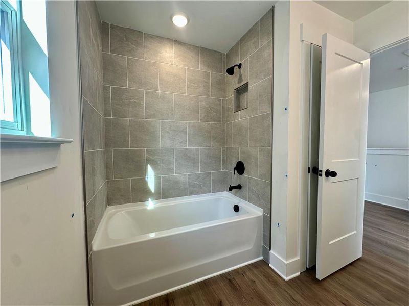 Furnished interior view inside a new home in Twin Lakes, Hoschton (Image 12).