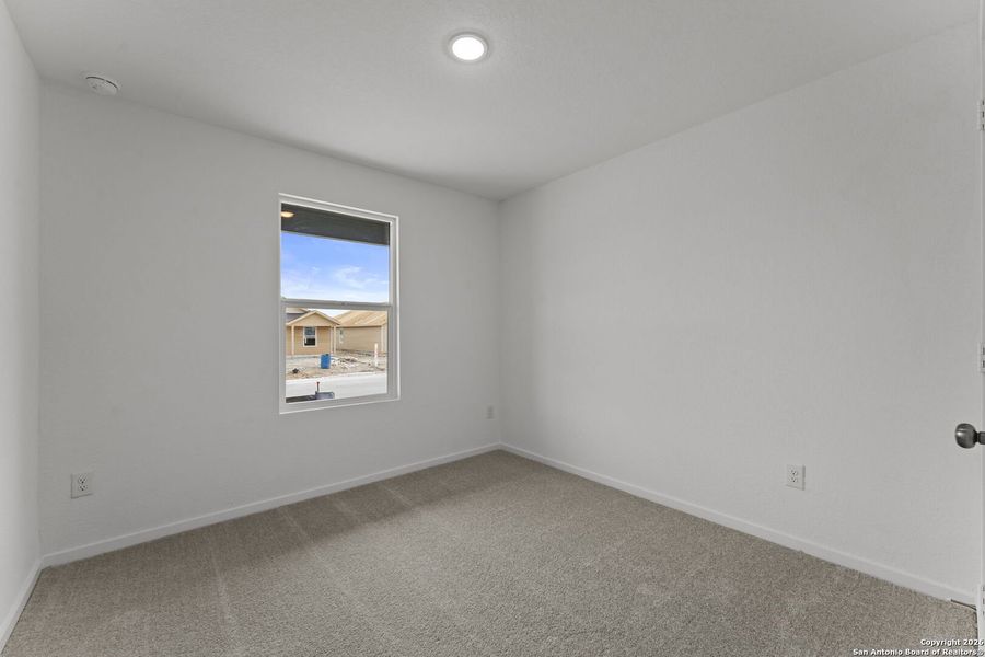 Spacious, unfurnished interior of a new home in Voss Farms: Watermill Collection, New Braunfels (Image 19).