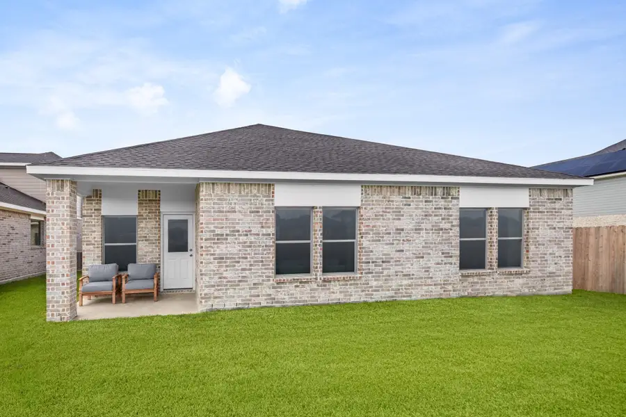 2,058sf New Home in Heartland, TX.  - Slide 16