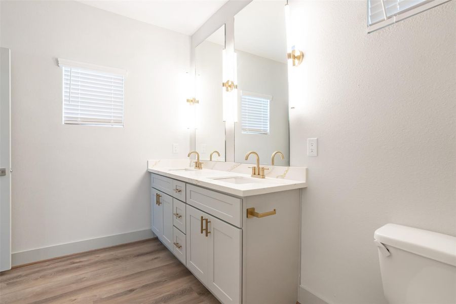 Image 6 of a home in Avenue Park.