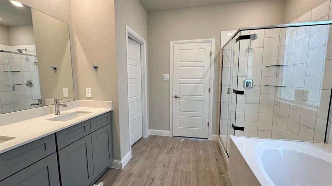 Furnished interior view inside a new home in Rock Creek Ranch, Fort Worth (Image 9). Furnished interior view inside a new home in Rock Creek Ranch, Fort Worth (Image 9).