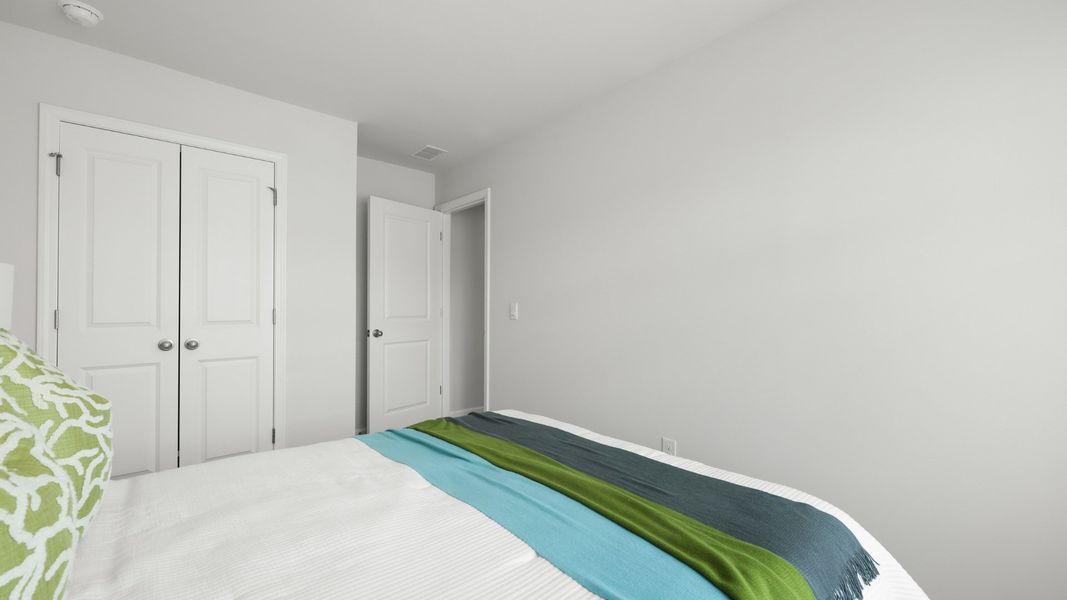 Representative furnished interior of a home built from the DAVIS by D.R. Horton in Carolina Groves Townhomes, Moncks Corner (Image 26).