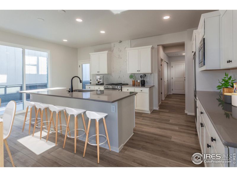 EXAMPLE PHOTO: KITCHEN W/ ISLAND (VIRTUALLY STAGED)