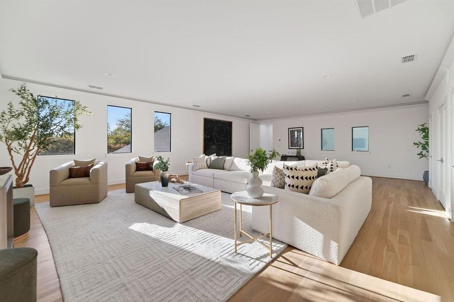 Furnished interior view inside a new home in , Dallas (Image 13).