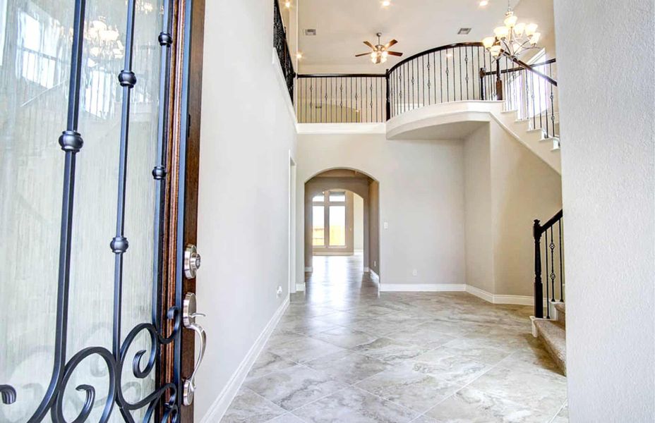 Representative unfurnished interior of a home built from the 3281 by Ravenna Homes in Bridgeland 50′, Cypress (Image 18).