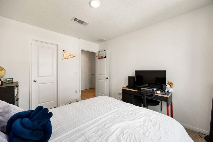 Furnished interior view inside a new home in Decker Farms, Magnolia (Image 25). Furnished interior view inside a new home in Decker Farms, Magnolia (Image 25).