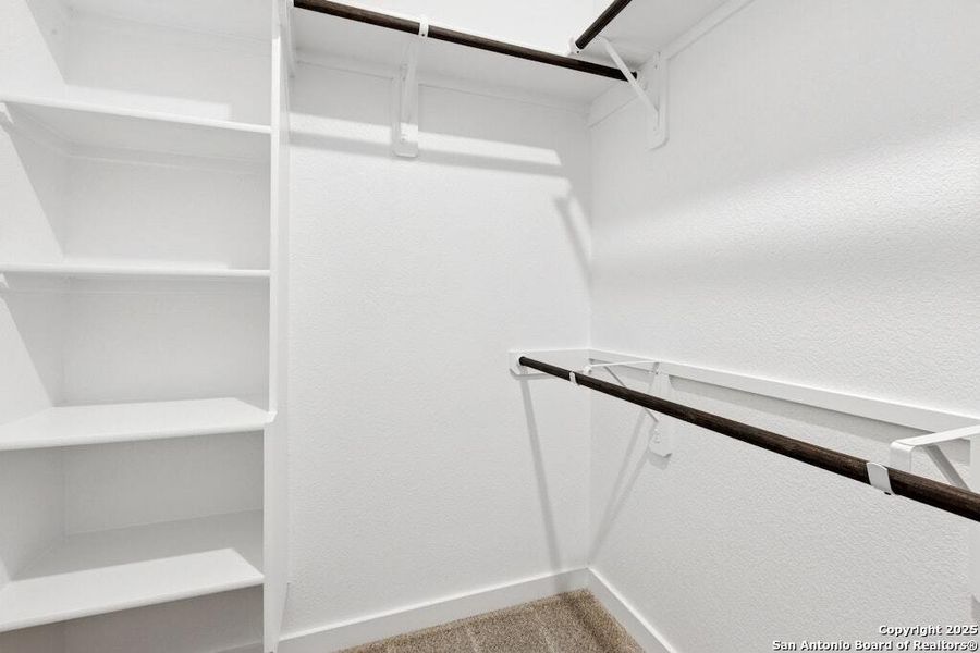 Spacious, unfurnished interior of a new home in Mayfair, New Braunfels (Image 28).