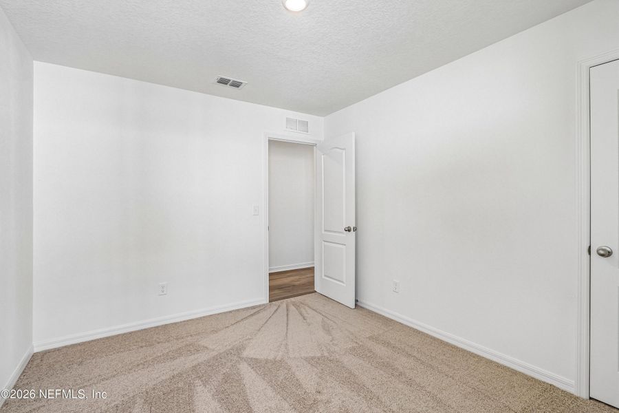 Spacious, unfurnished interior of a new home in , Jacksonville (Image 26).