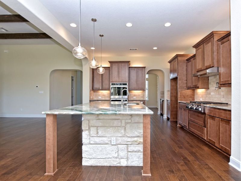Representative furnished interior of a home built from the Coronado I by Giddens Homes in Clearwater Ranch, Liberty Hill (Image 79).