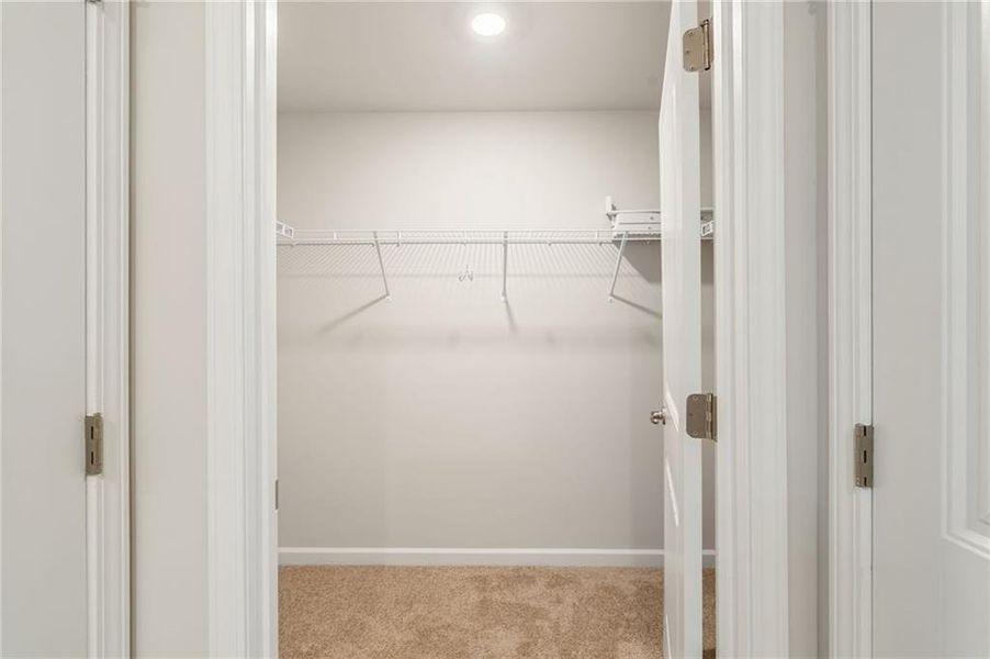 Spacious, unfurnished interior of a new home in , Acworth (Image 23).