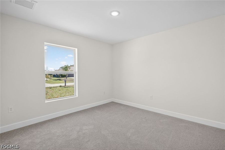 Spacious, unfurnished interior of a new home in Cape Coral, Cape Coral (Image 21). Spacious, unfurnished interior of a new home in Cape Coral, Cape Coral (Image 21).
