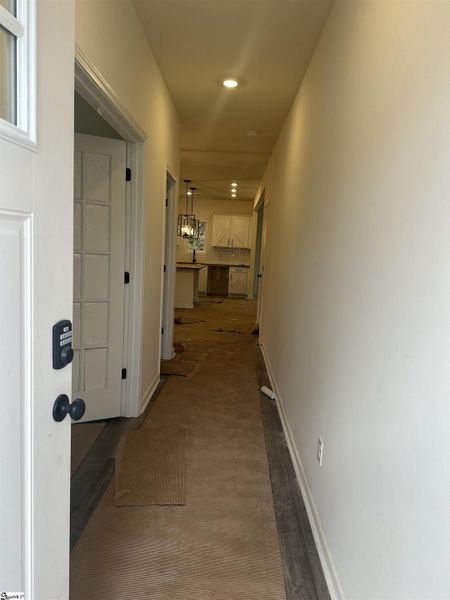 Spacious, unfurnished interior of a new home in Shiloh Trail, Wellford (Image 14).