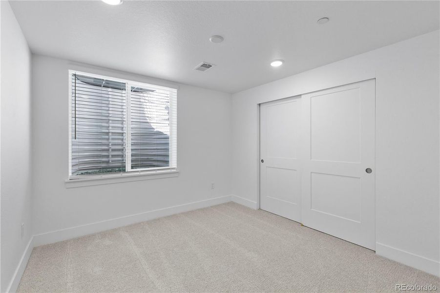 Spacious, unfurnished interior of a new home in Westerly, Erie (Image 15).