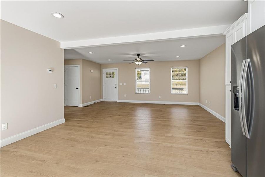 Spacious, unfurnished interior of a new home in , Dahlonega (Image 38).