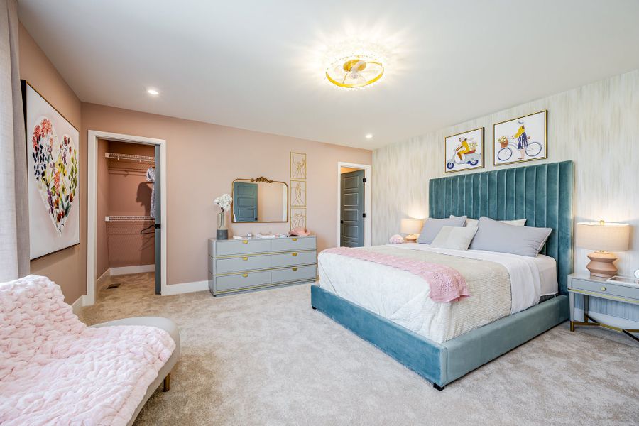 Representative furnished interior of a home built from the Beckett by Fischer Homes in Veranda Manor, Canton (Image 47).