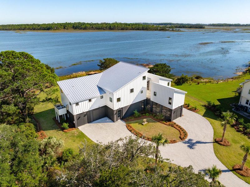 Exterior details and patio area of a home in , Charleston (Image 52).