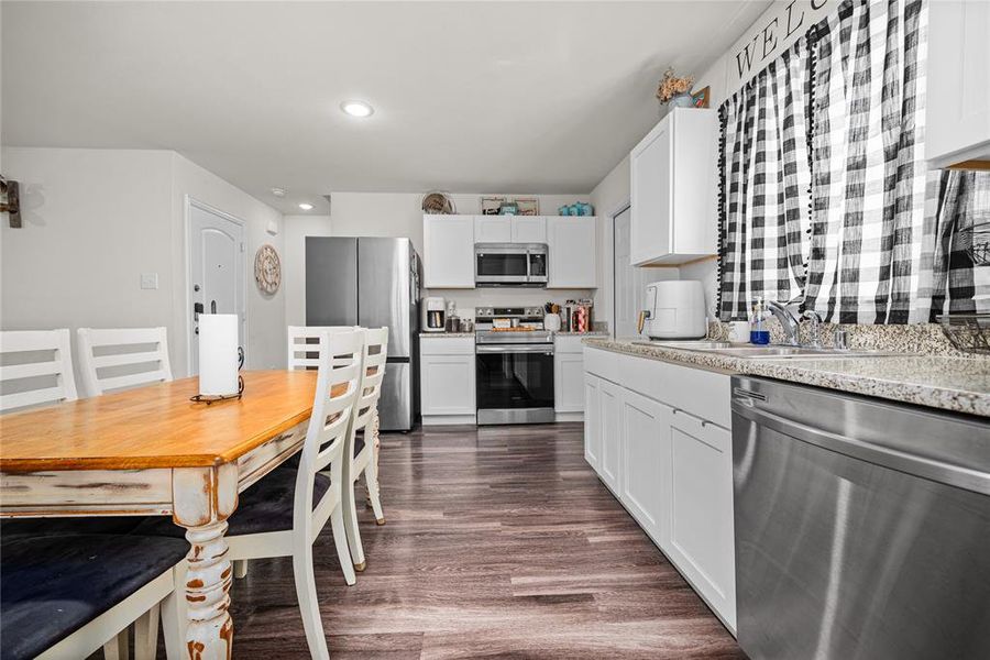 Furnished interior view inside a new home in , Mabank (Image 9).
