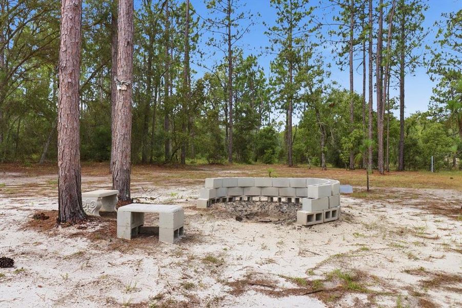 Natural landscape and outdoor views near in Dunnellon (Image 33). Natural landscape and outdoor views near in Dunnellon (Image 33).