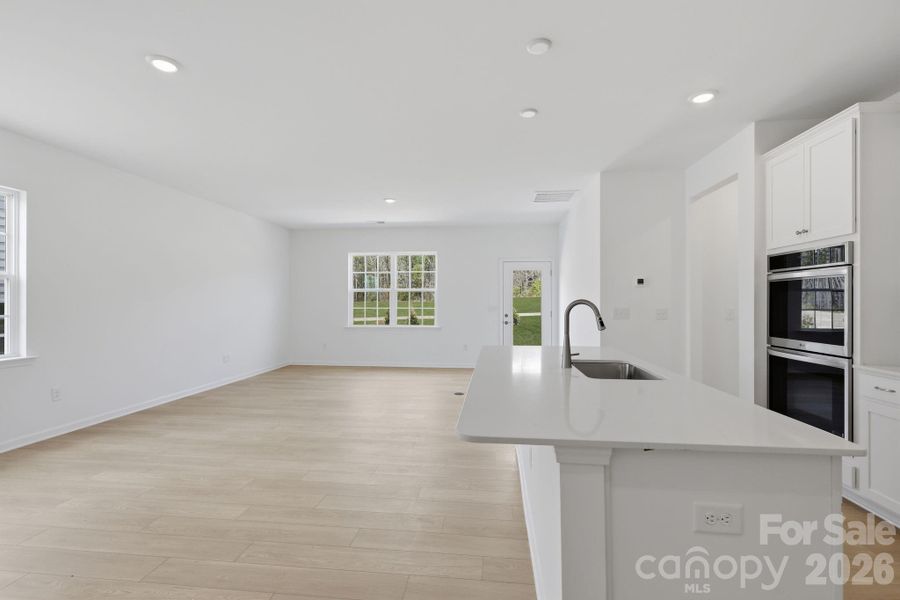 Spacious, unfurnished interior of a new home in Roselyn, Lancaster (Image 19).