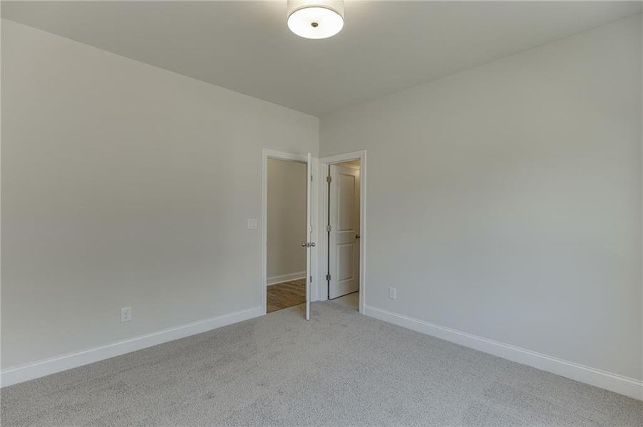 Spacious, unfurnished interior of a new home in , Bishop (Image 46).