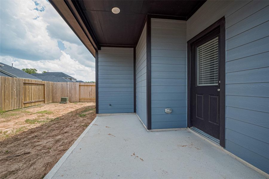 Spacious, unfurnished interior of a new home in Mill Creek Trails, Magnolia (Image 27). Spacious, unfurnished interior of a new home in Mill Creek Trails, Magnolia (Image 27).