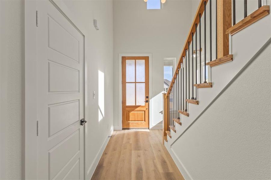 Spacious, unfurnished interior of a new home in , Dallas (Image 32).