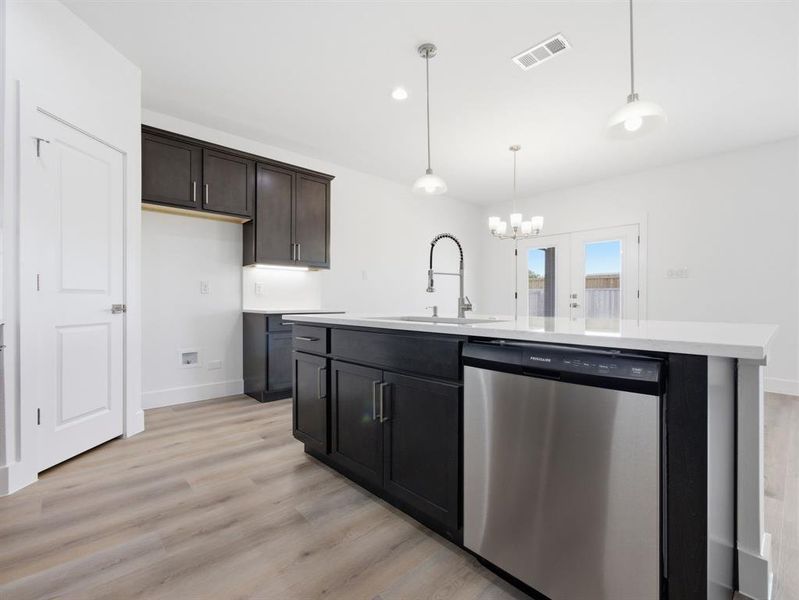 Furnished interior view inside a new home in , Grand Prairie (Image 7).