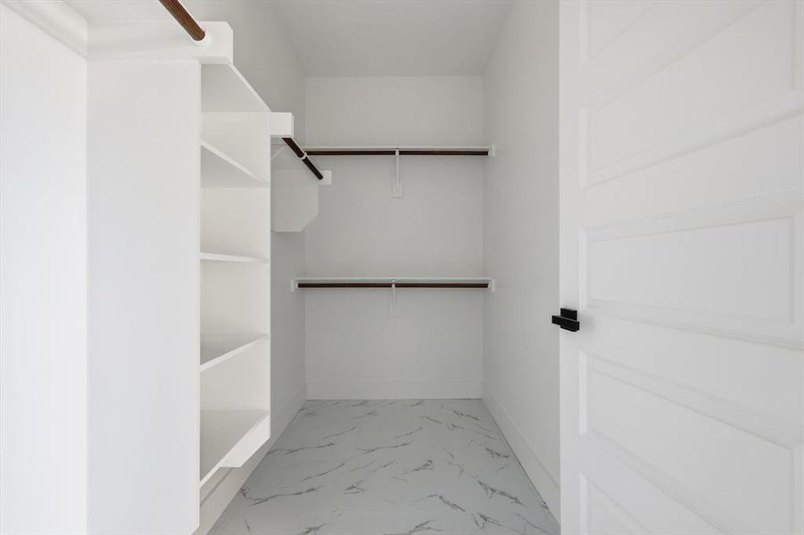 Spacious, unfurnished interior of a new home in , Terrell (Image 19).