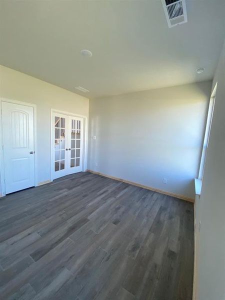 Spacious, unfurnished interior of a new home in Clear Sky Addition, Valley View (Image 7).