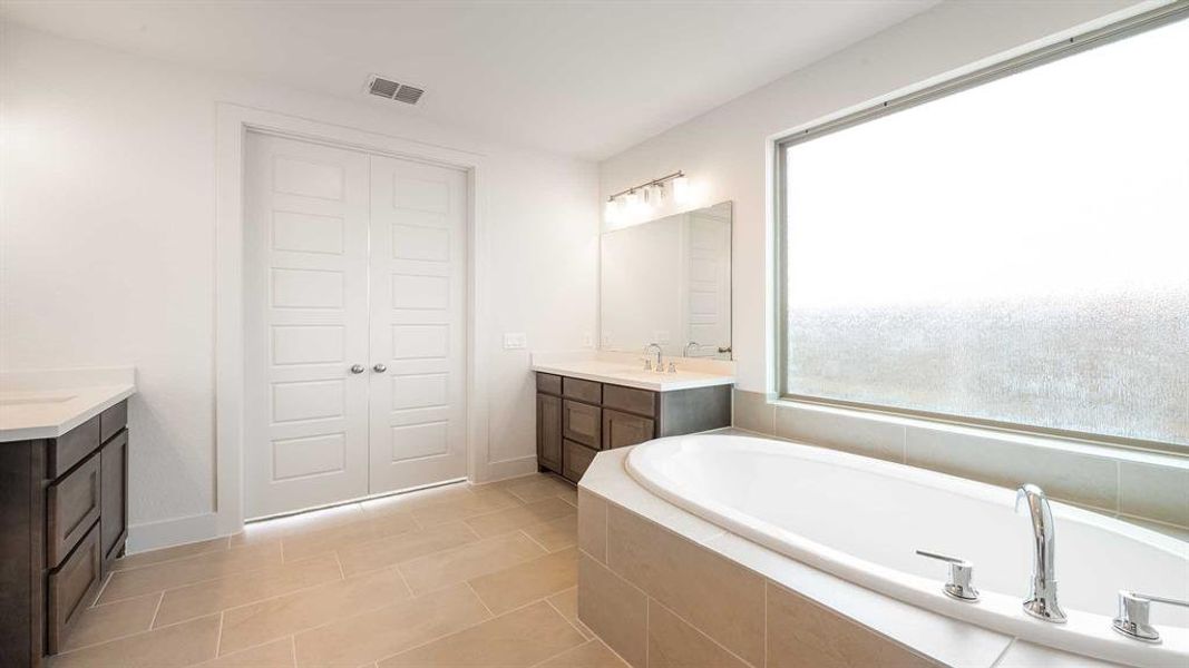 Furnished interior view inside a new home in Trinity Falls 60', McKinney (Image 13). Furnished interior view inside a new home in Trinity Falls 60', McKinney (Image 13).