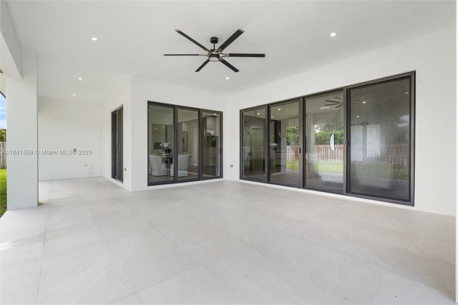 Spacious, unfurnished interior of a new home in , Cutler Bay (Image 42).