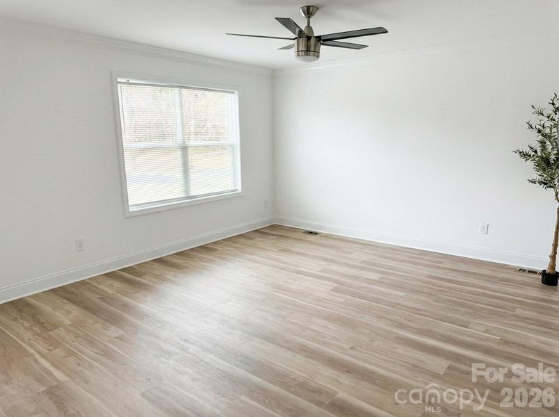 Spacious, unfurnished interior of a new home in , Lexington (Image 9).