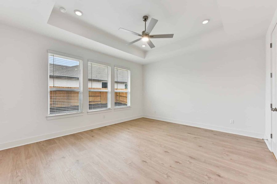 Spacious, unfurnished interior of a new home in Sweetwater, Austin (Image 36).