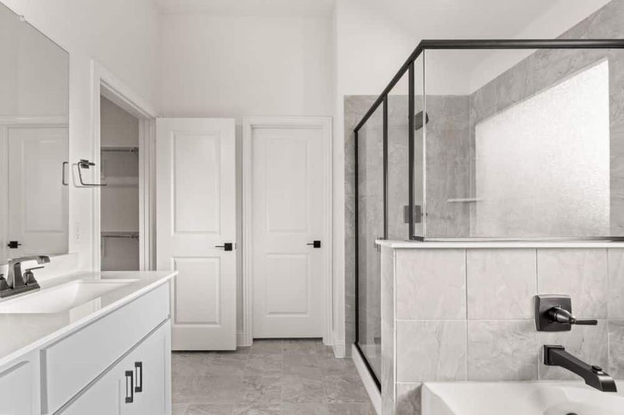 Representative furnished interior of a home built from the San Jacinto by UnionMain Homes in Legacy Hills, Celina (Image 13).