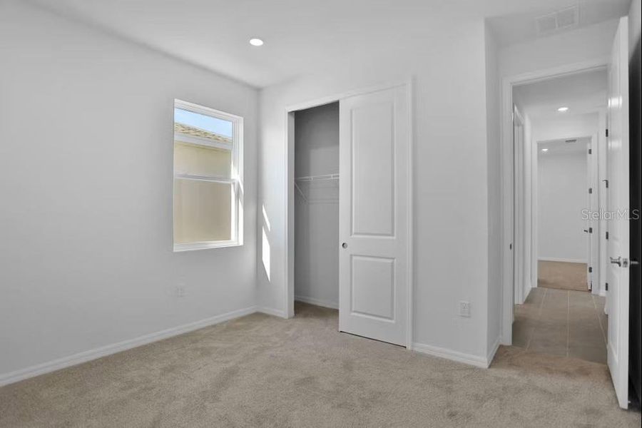 Spacious, unfurnished interior of a new home in Turnleaf, Punta Gorda (Image 12).