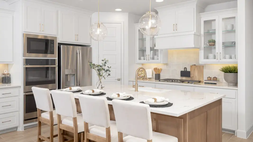 Furnished interior view inside a new home in Eliana, McKinney (Image 17).