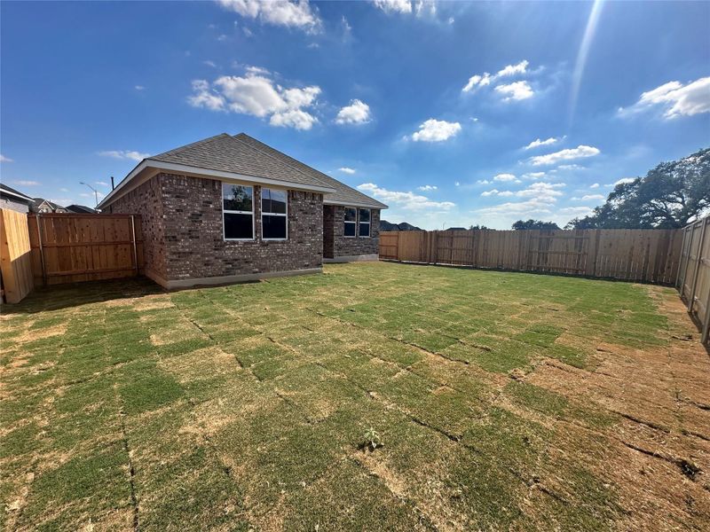 Exterior details and patio area of a home in Berry Creek Highlands, Georgetown (Image 3).