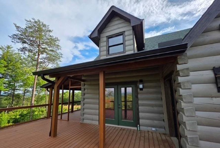 Exterior details and patio area of a home in , Mineral Bluff (Image 19).