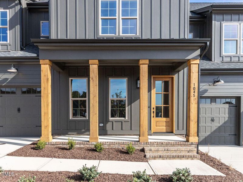 003-1280x960-front-porch 003-1280x960-front-porch