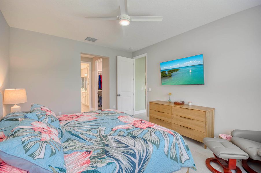 Furnished interior view inside a new home in , Port St. Lucie (Image 28).