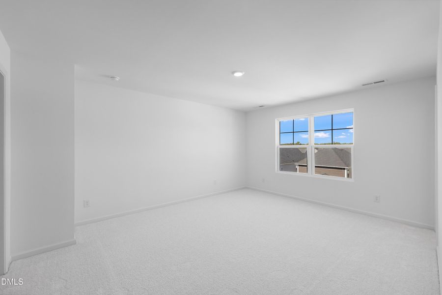 SUN_Stoneriver_Pic_Bradley_OwnersBed_2of