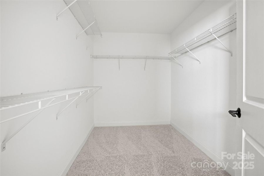 Spacious, unfurnished interior of a new home in Forest Creek, Waxhaw (Image 28).