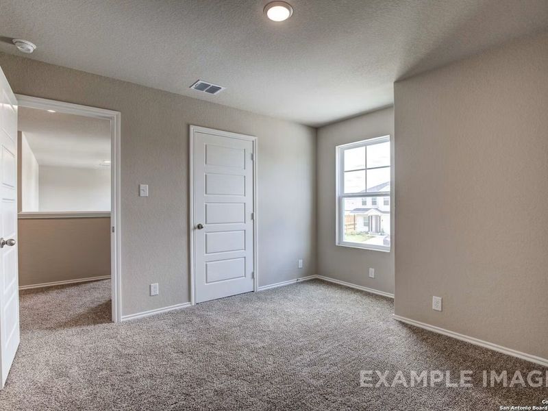 Spacious, unfurnished interior of a new home in Comanche Ridge, San Antonio (Image 25).