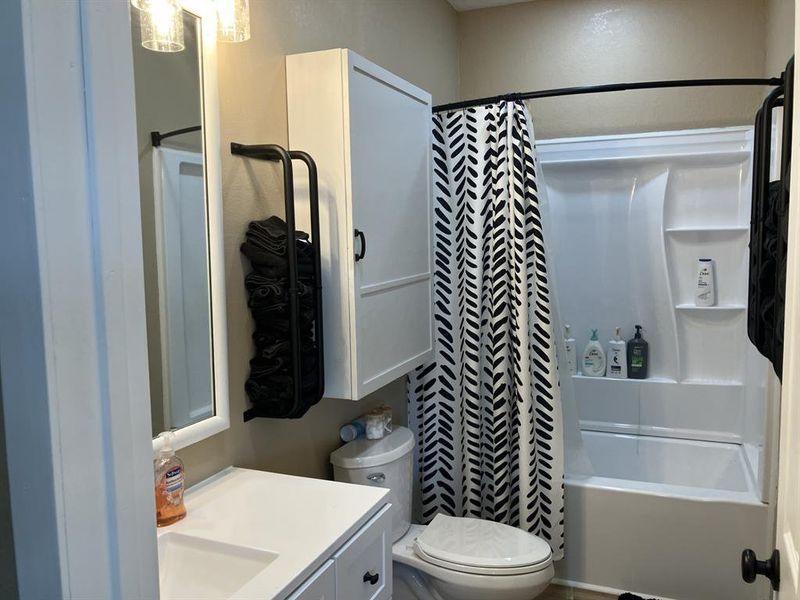 Furnished interior view inside a new home in , Haskell (Image 12).
